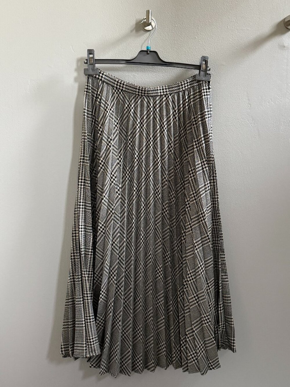 MANGO Checked Pleated Skirt - Picture 2 of 9